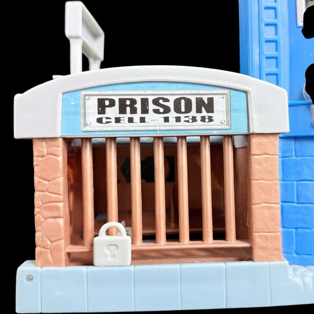 Matchbox Police Station Prison Toy Car Building 2003 Mattel‎